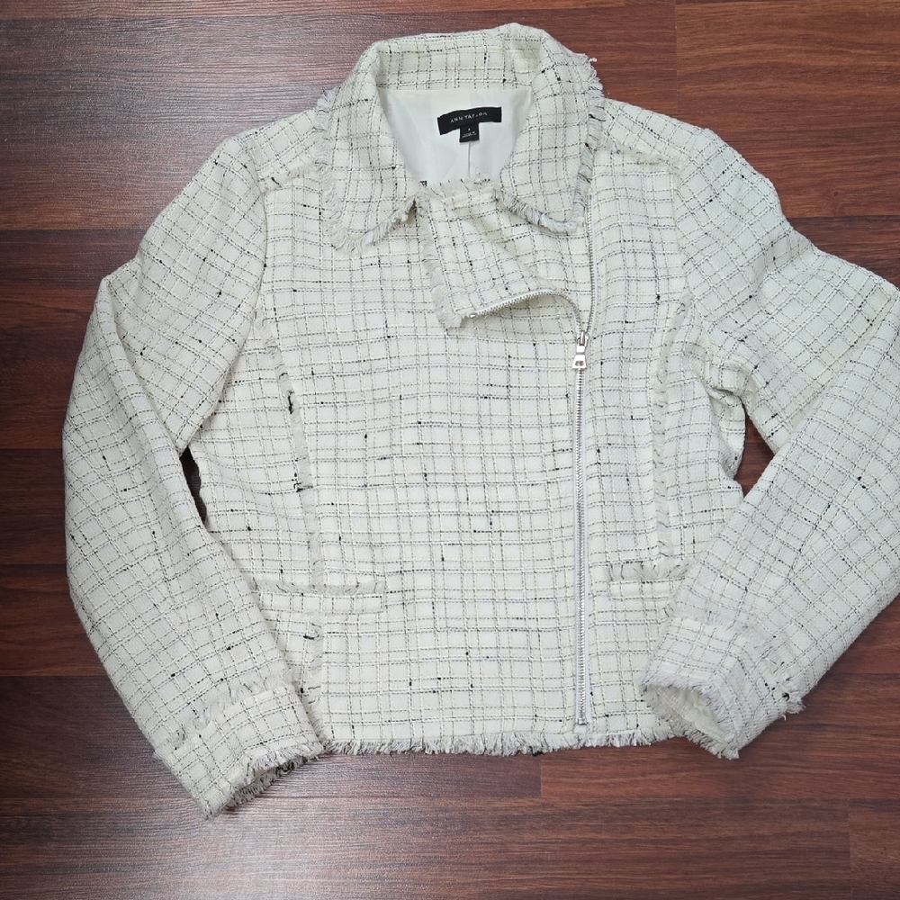 Ann Taylor Cream Tweed Blazer Like New Size 8